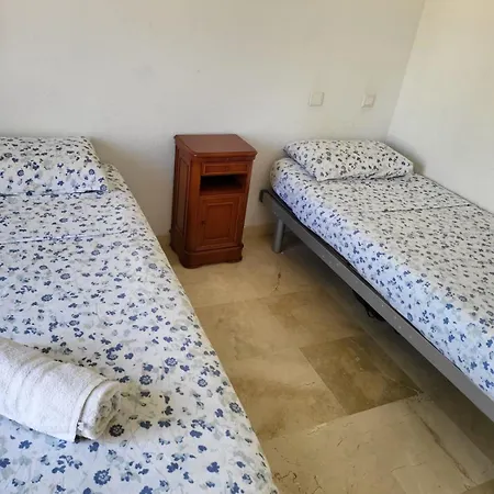 بيت ضيافة Diamond Vue Pool Fuengirola 3 *